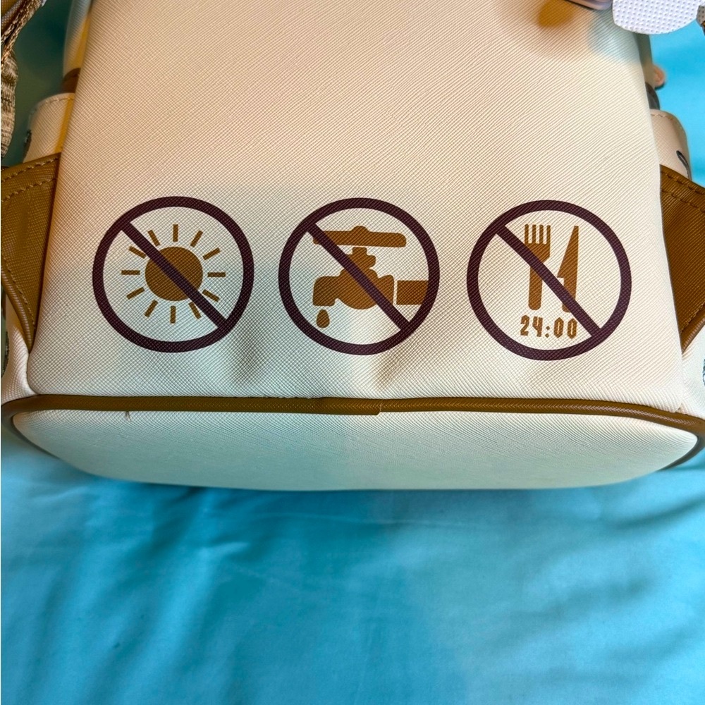 Loungefly x Gremlins Gizmo Mogwai Character Backpack - Picture 5 of 7
